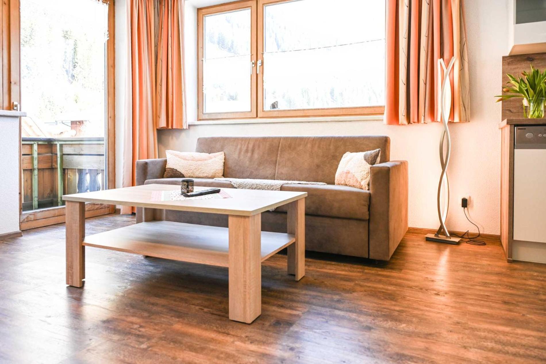 Appartements Schwarzer Adler Elbigenalp Εξωτερικό φωτογραφία
